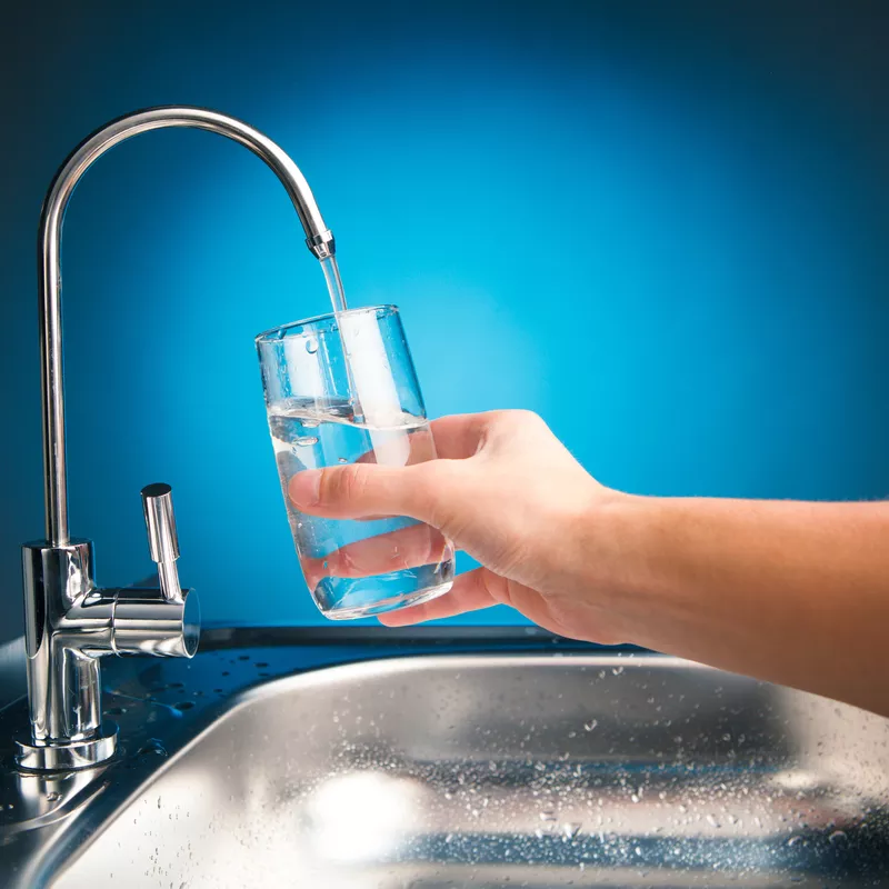 Agua sin impurezas con osmosis inversa